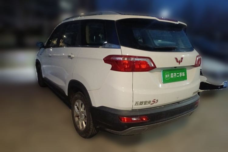 Used Wuling Hongguang S3 2018 1.5T Manual Luxury Model China V Standard
