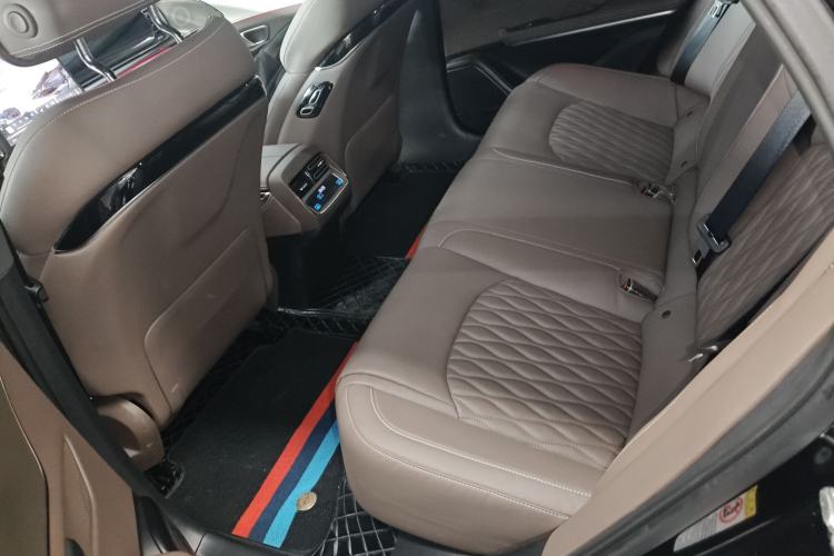 Used BYD Han 2024 EV Glory Edition 605KM Front-Wheel-Drive Premium Model
