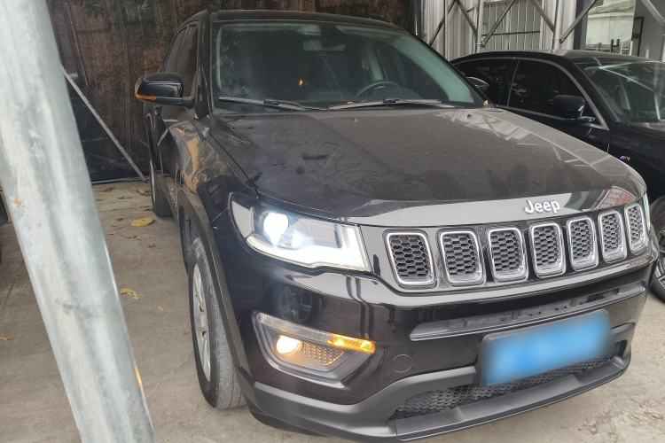 Used  Compass 2019 220T Automatic Enjoyment Version
