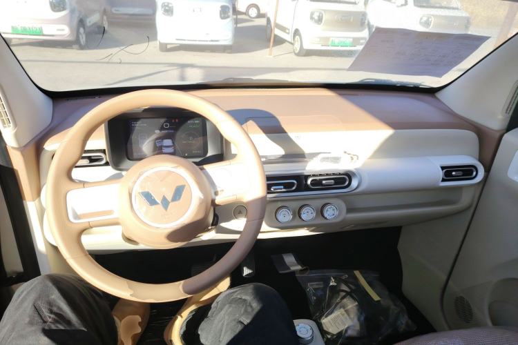 Used Wuling Hongguang MINIEV 2024 3rd Generation 215km Youth Edition
