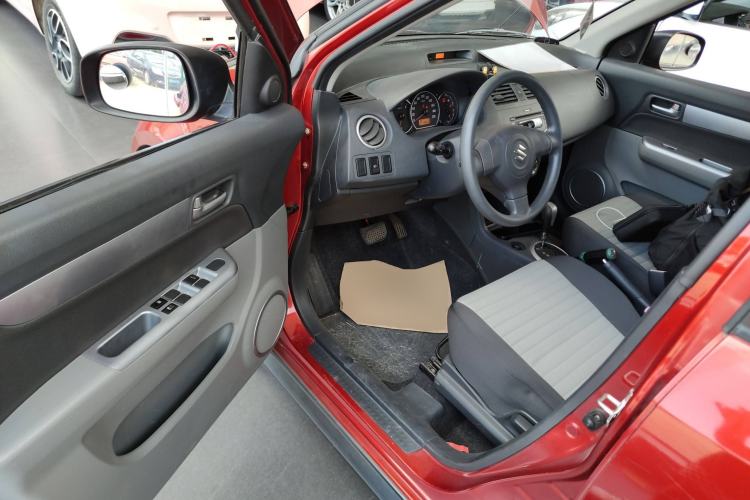 Used Suzuki Swift 2014 1.5L Automatic Fashion Edition
