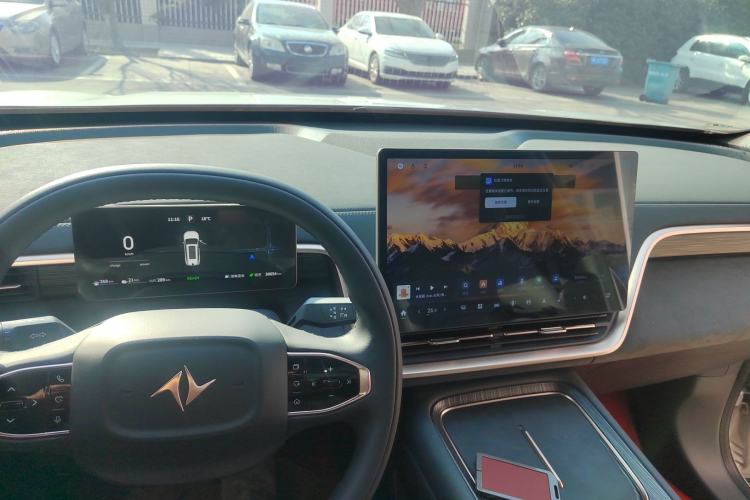 Used  eπ008 2024 210Max Range-Extended Version 6 Seats
