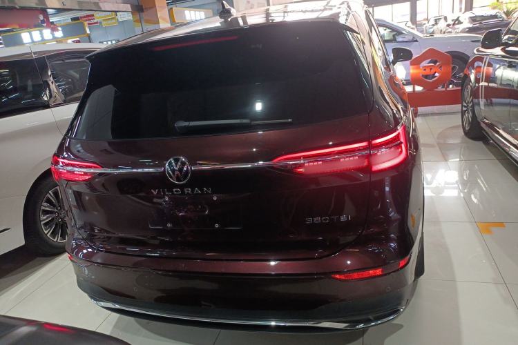 Used Volkswagen Viloran 2022 380TSI Luxury Edition
