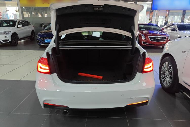 Used BMW 3 Series 2019 320i M Sport Package
