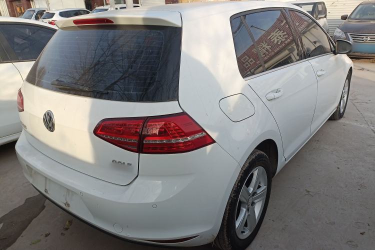 Used Volkswagen Golf 2016 230TSI Automatic Comfort Version
