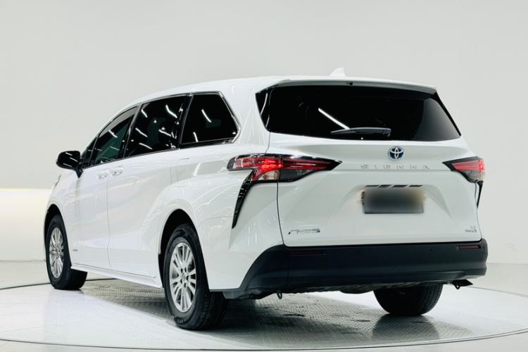 Used Toyota Sienna 2021 2.5L Hybrid Comfort Edition