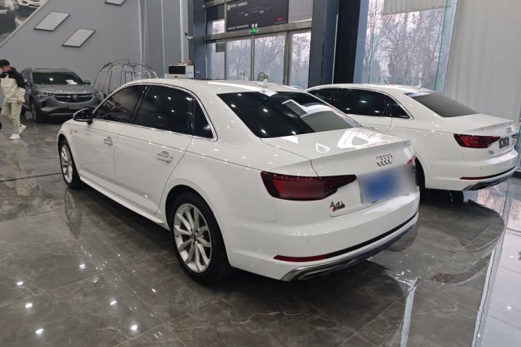 Used Audi A4L 2019 40 TFSI Fashion Edition China VI Emission Standard
