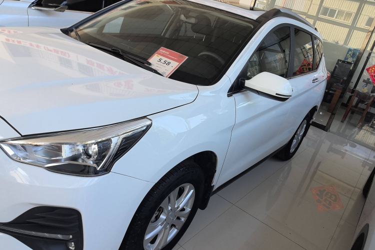 Used Haval M6 2019 1.5T DCT Two-Wheel Drive Elite Version China VI Standard
