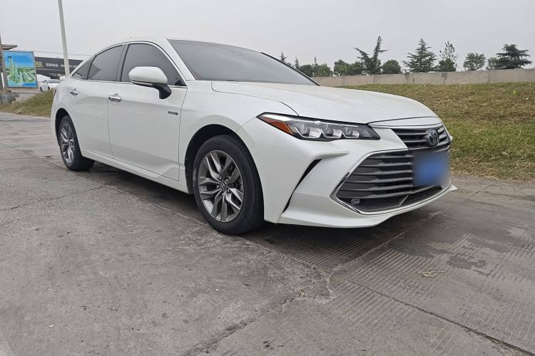 Used Toyota Avalon 2019 Dual-Engine 2.5L Luxury Edition China VI Standard
