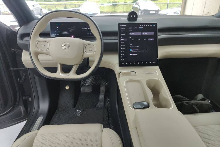 Used Nio ES6 2023 75 kWh
