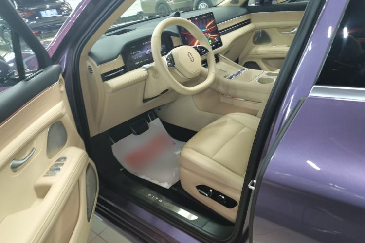 Used Hima AITO M5 2025 Extended-Range Ultra All-Wheel-Drive Version
