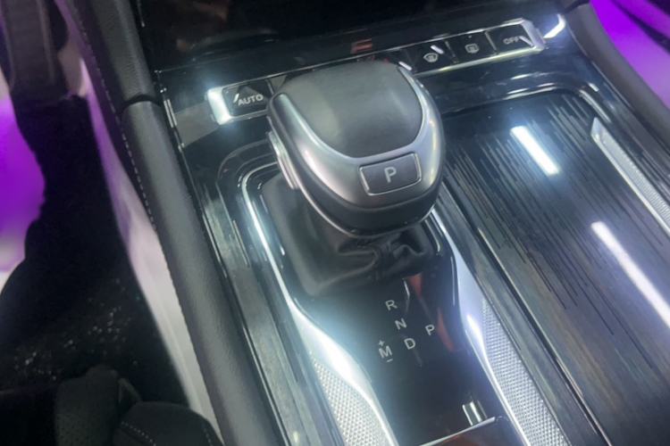 Used Hongqi H5 2023 2.0T Automatic Smart Connect Flagship Edition
