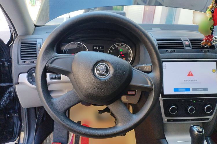 Used Skoda Octavia 2014 2.0L Automatic Yijie Edition
