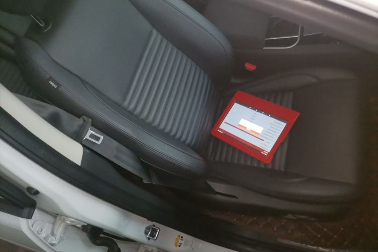 Used Land Rover Discovery Sport 2020 200 PS Family Edition
