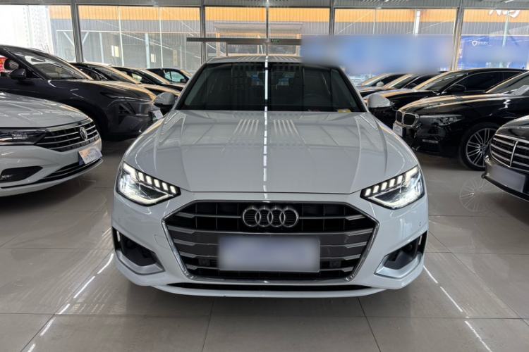 Used Audi A4L 2020 40 TFSI Fashionable and Elegant Model