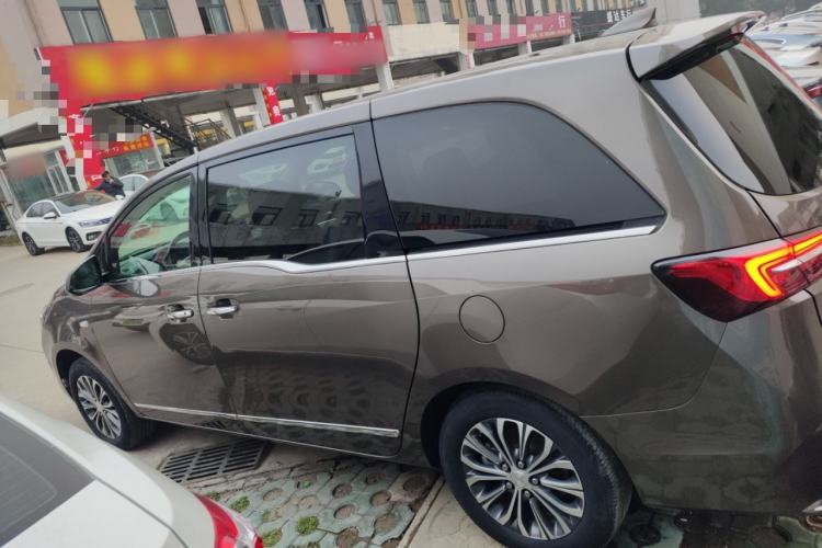 Used Buick GL8 2022 Land Business Class 652T Luxury Model
