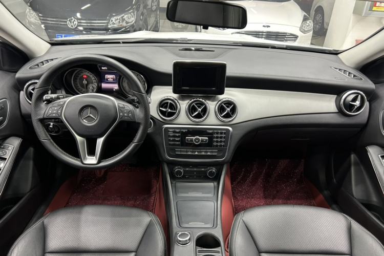 Used Mercedes-Benz GLA 2015 GLA 200 Fashion Model