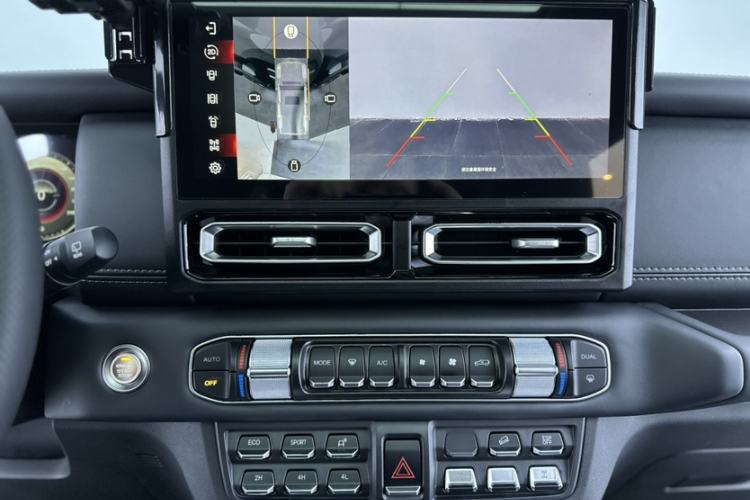 Used  T01 2025 2.0T Changfeng
