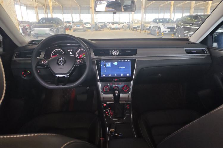 Used Volkswagen Passat 2016 1.8T Government Procurement Version (CEA Engine + 6AT)
