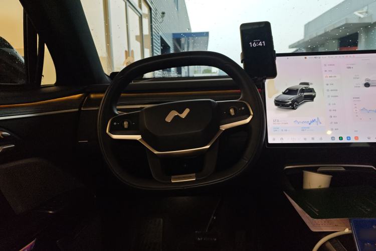 Used ONVO Luxeed L90 2025 Model—Pro Seven-Seater Version