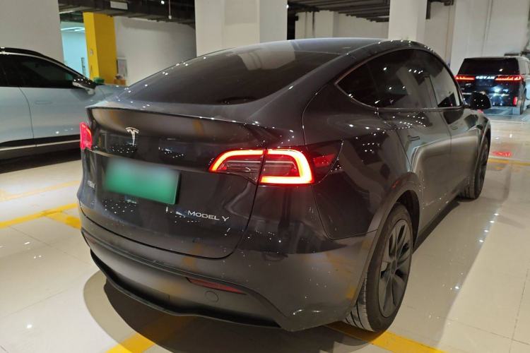 Used Tesla Model Y 2024 Rear-Wheel-Drive Version
