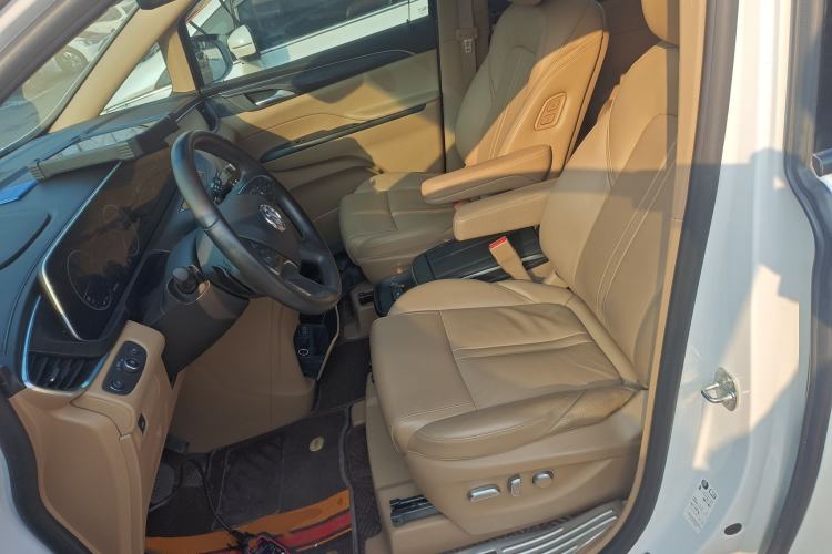 Used Buick GL8 2021 ES Land Cruiser 653T Luxury Edition
