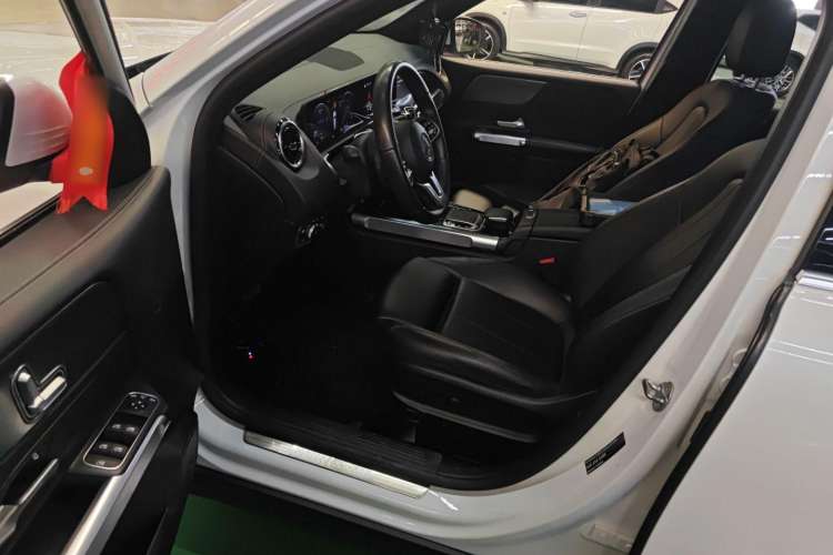 Used Mercedes-Benz GLB 2020 GLB 200 Dynamic Edition
