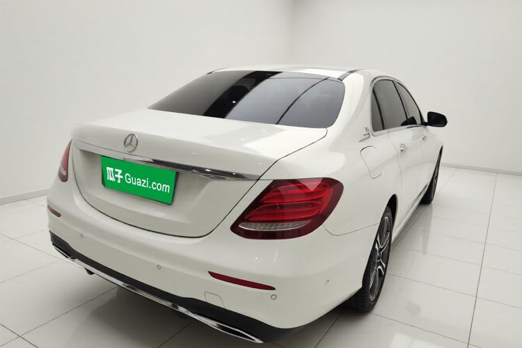 Used Mercedes-Benz E-Class 2016 E 300 L Sporty and Stylish Model