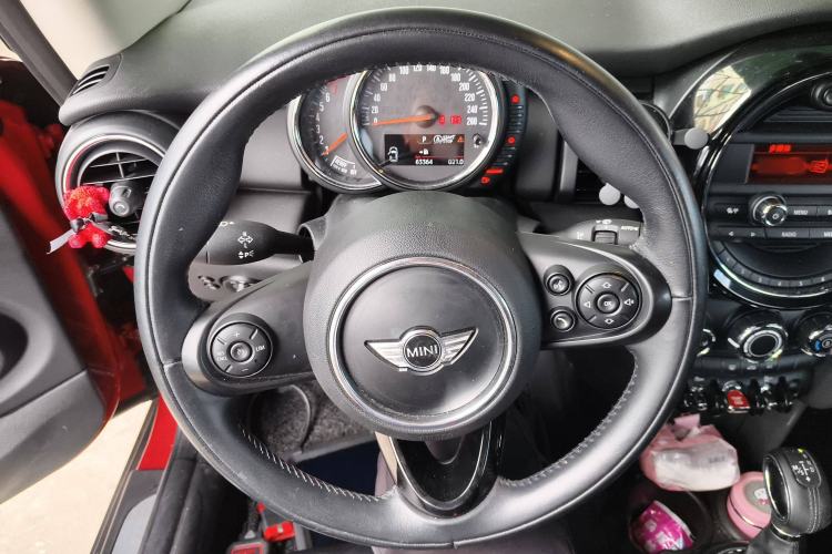 Used  MINI 2016 1.2T ONE Pioneer Edition
