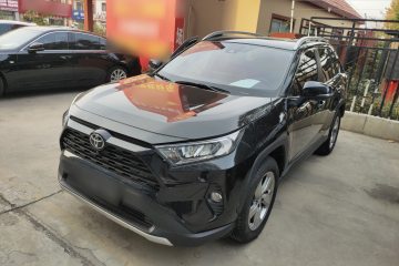 Used Toyota RAV4 2022 2.0L CVT Two-Wheel Drive Fashion Plus Edition