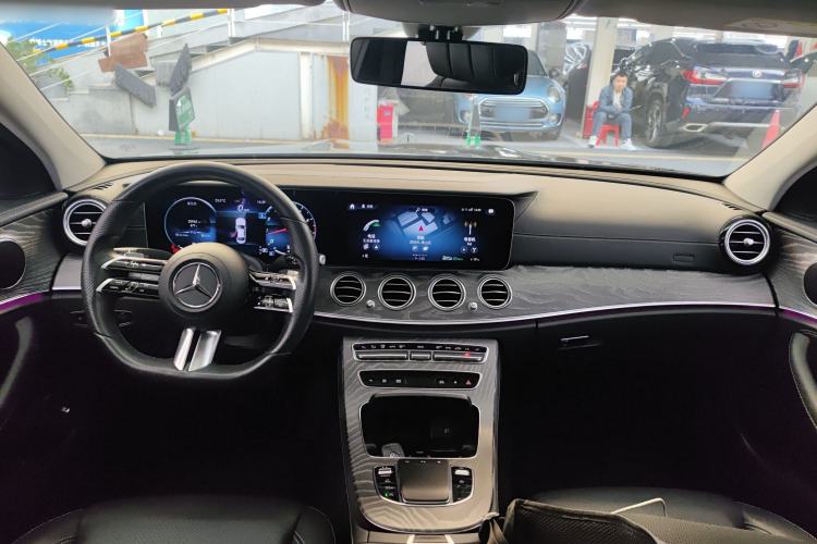 Used Mercedes-Benz E-Class 2022 Revised Version E 300 L Sporty and Stylish Edition
