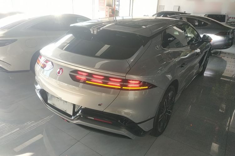 Used Denza Z9GT 2024 1100 Four-Wheel Drive Ultra Version
