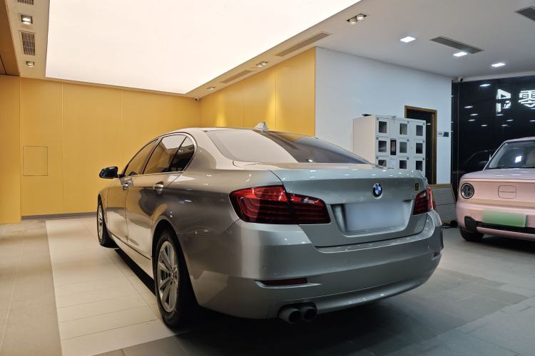 Used BMW 5 Series 2014 520Li Elegant Model
