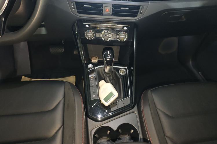 Used Volkswagen Tayron 2019 330TSI Two-Wheel-Drive Luxury Version China V Emission Standard
