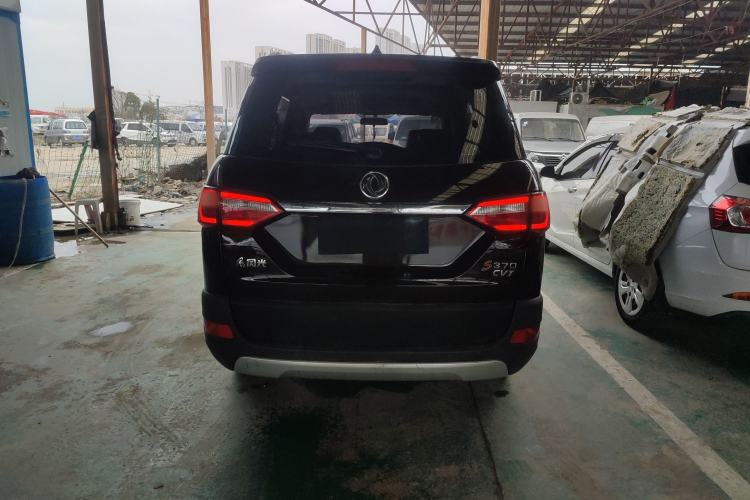 Used Dongfeng Fengon 370 2020 S370 1.5L CVT Luxury Model 5 Seats