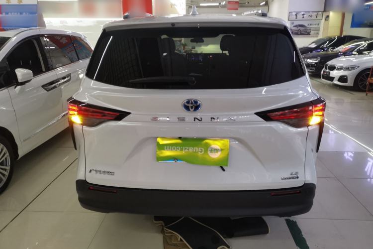 Used Toyota Sienna 2023 2.5L Hybrid Comfort Edition
