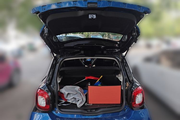 Used  forfour 2016 0.9T 66 kW Pioneer Edition