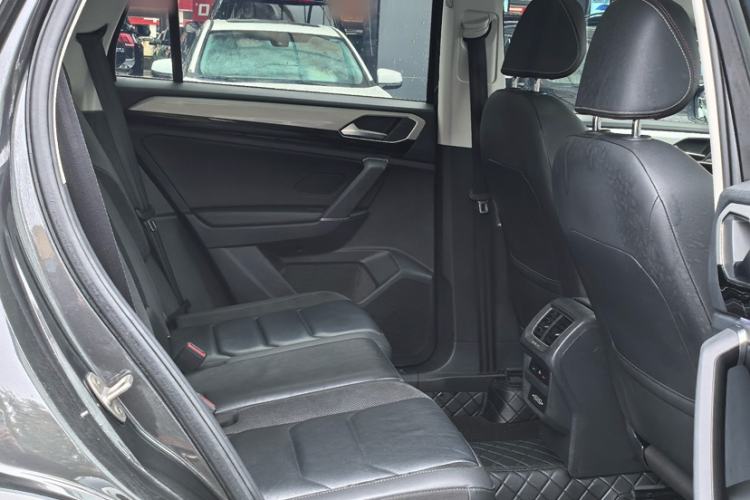 Used Volkswagen Tayron 2019 330TSI Two-Wheel Drive Luxury Model China VI Standard
