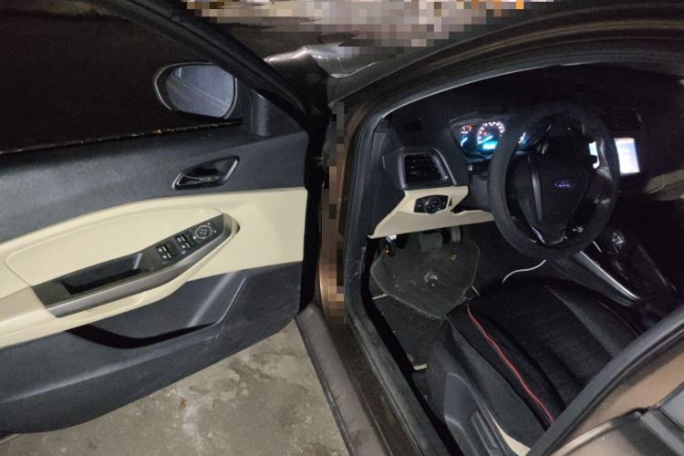 Used Ford Escort 2015 1.5L Automatic Comfort Model
