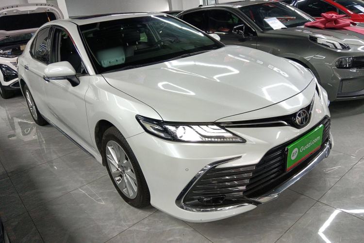 Used Toyota Camry 2023 2.0G Luxury Edition
