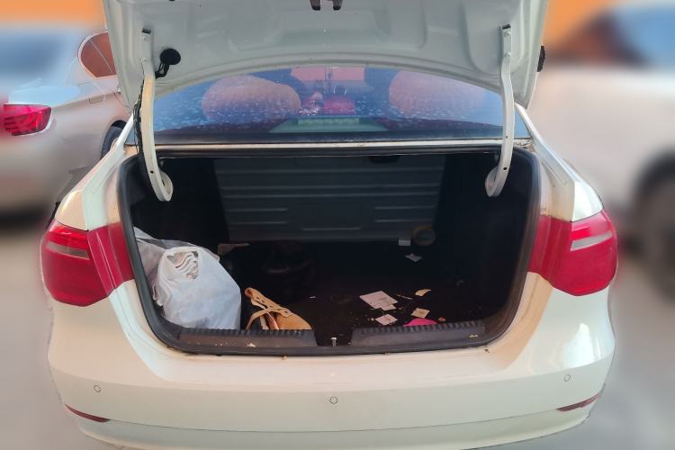 Used Volkswagen Jetta 2015 Zhuihui Edition 1.6L Manual Comfort Model