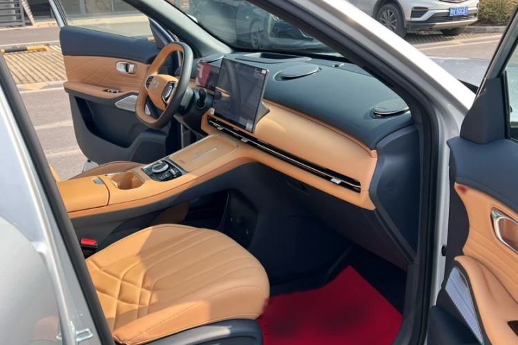 Used  Galaxy Xingjian 7 EM-i 2025 120km Exploration+ Version
