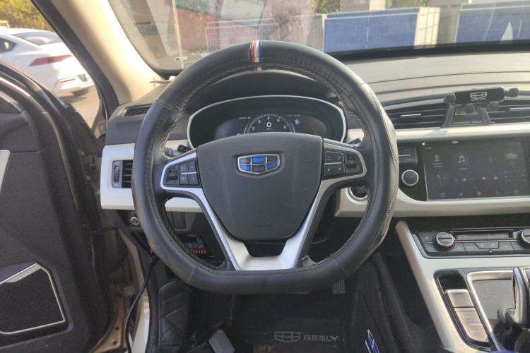 Used Geely Auto Emgrand X7 Sport 2020 1.8TD DCT Two-Wheel Drive Smart Connect 4G-Enabled Version
