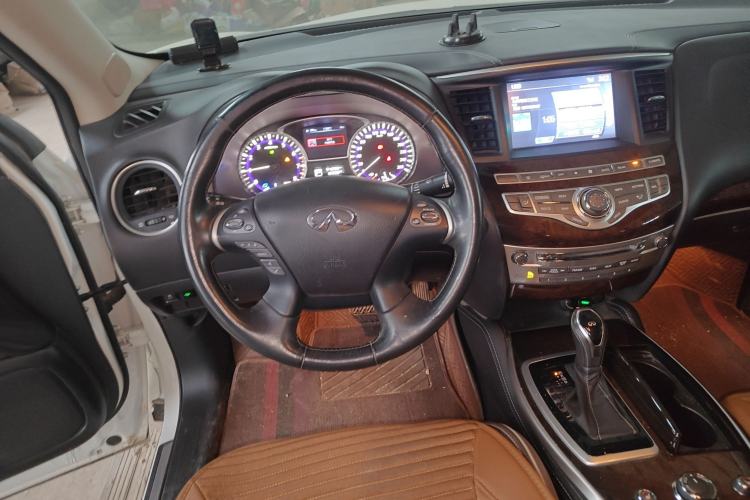 Used Infiniti QX60 2018 2.5 S/C Hybrid Two-Wheel-Drive Champion Family Edition
