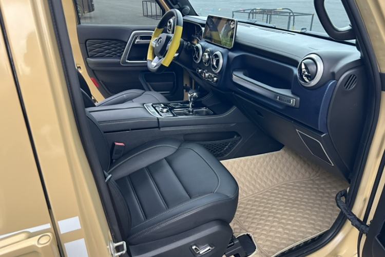 Used Beijing Auto BJ40 2019 2.3T Automatic Four-Wheel Drive Ring the Tower Champion Edition China VI
