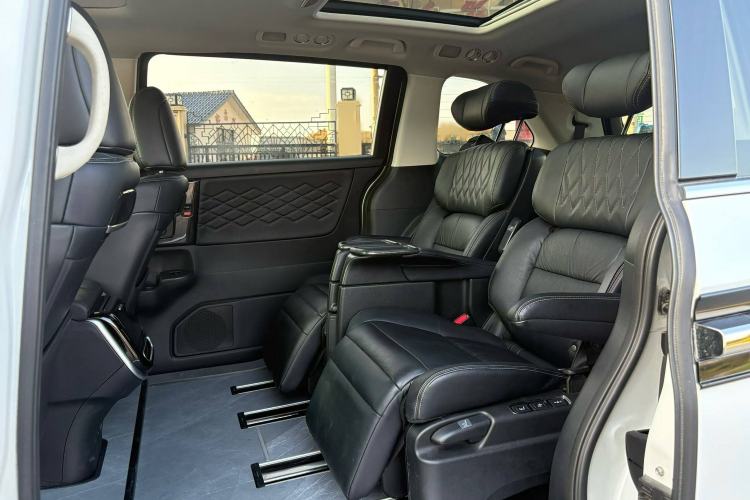 Used Honda Elysion 2019 2.0L Hybrid Luxury Edition