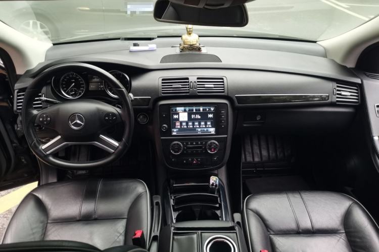 Used Mercedes-Benz R-Class 2017 R 400 4MATIC Exclusive Edition
