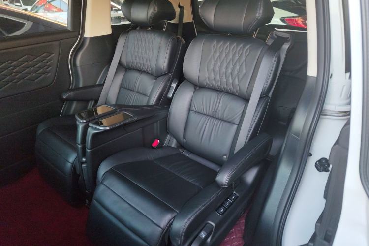 Used Honda Elysion 2022 2.0L eHEV Luxury First Edition
