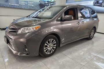 Used Toyota Sienna 2019 3.5L Two-Wheel Drive LE Trim 7 Seats U.S. Specification