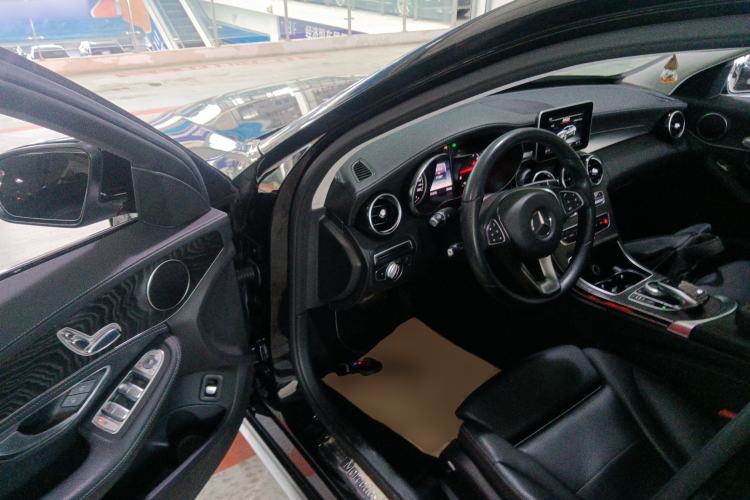 Used Mercedes-Benz C-Class 2017 Restyled C 180 L Fashion Edition Sport Version
